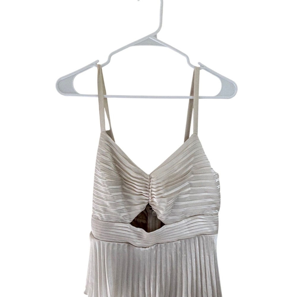 Abercrombie & Fitch Giselle Pleated Tiered Maxi Dress Cream Cut Out Size M - Picture 5 of 13